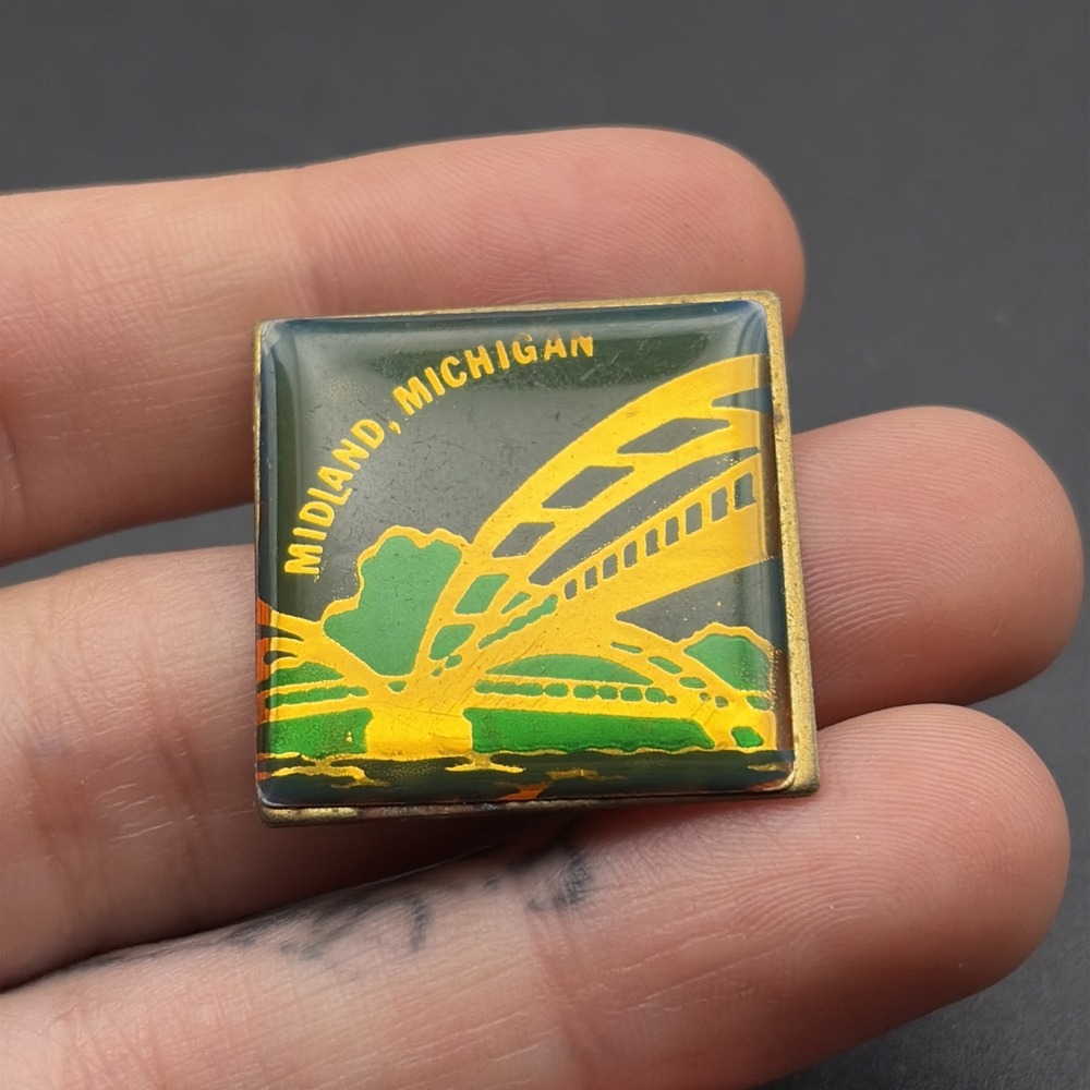 Midland Michigan USA Lapel Hat‎ Pin
